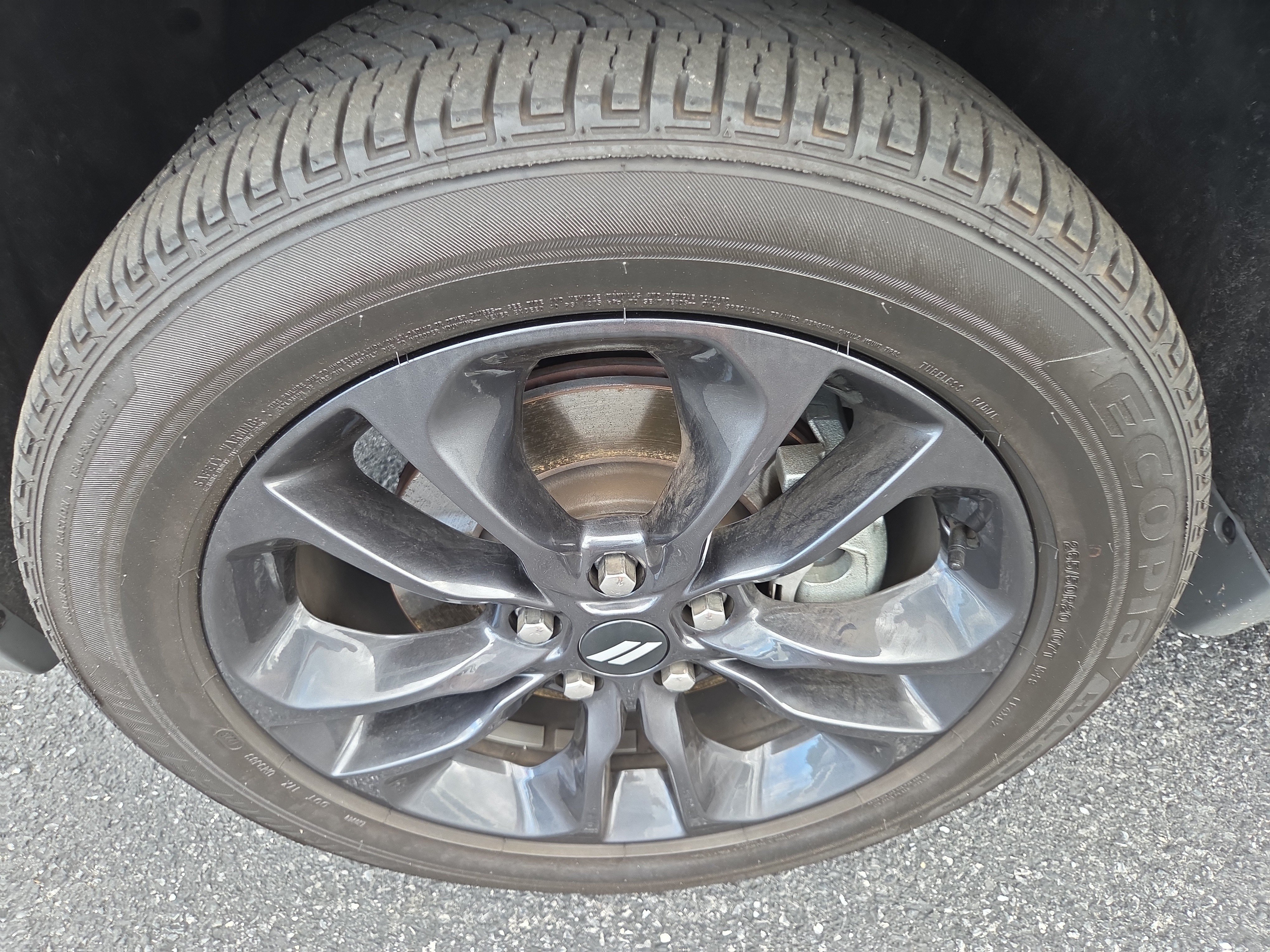 Certified 2025 Dodge Durango GT w/ Blacktop Package AWD/4WD image 13