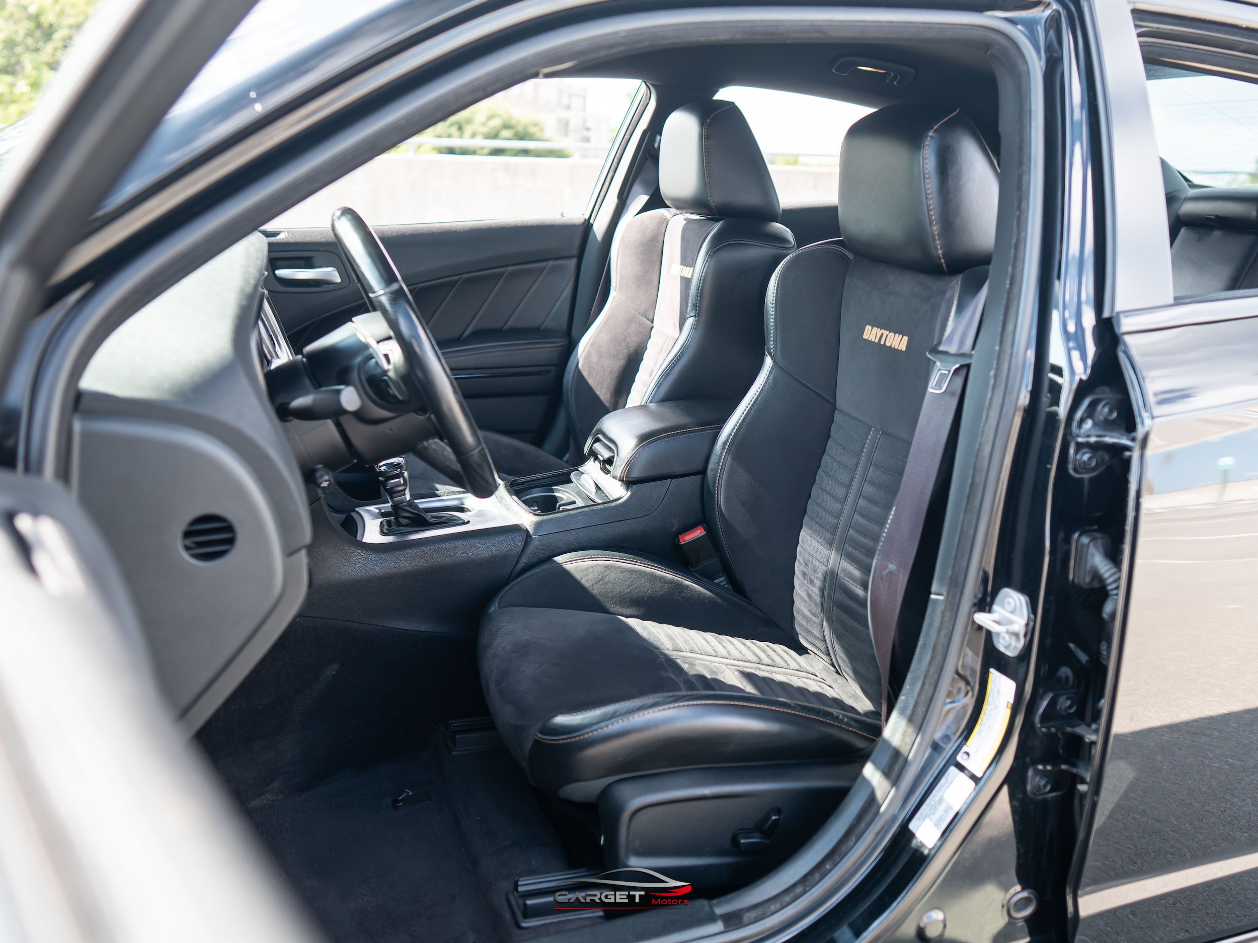 Used 2017 Dodge Charger R/T RWD image 11