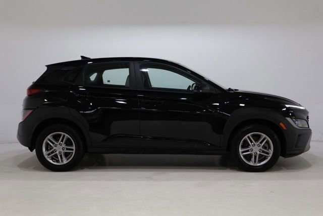 Used 2023 Hyundai Kona SE w/ Cargo Package AWD/4WD image 8
