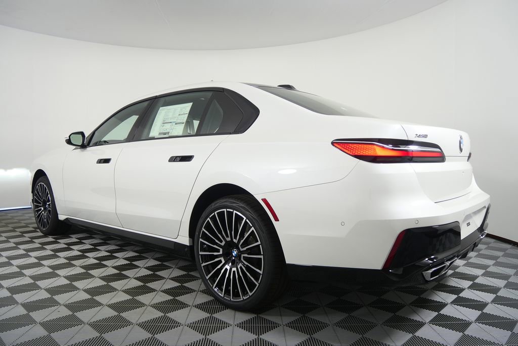New 2026 BMW 760i xDrive image 5