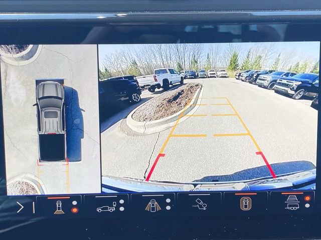 Used 2024 GMC Sierra 1500 AT4 w/ Technology Package AWD/4WD image 14