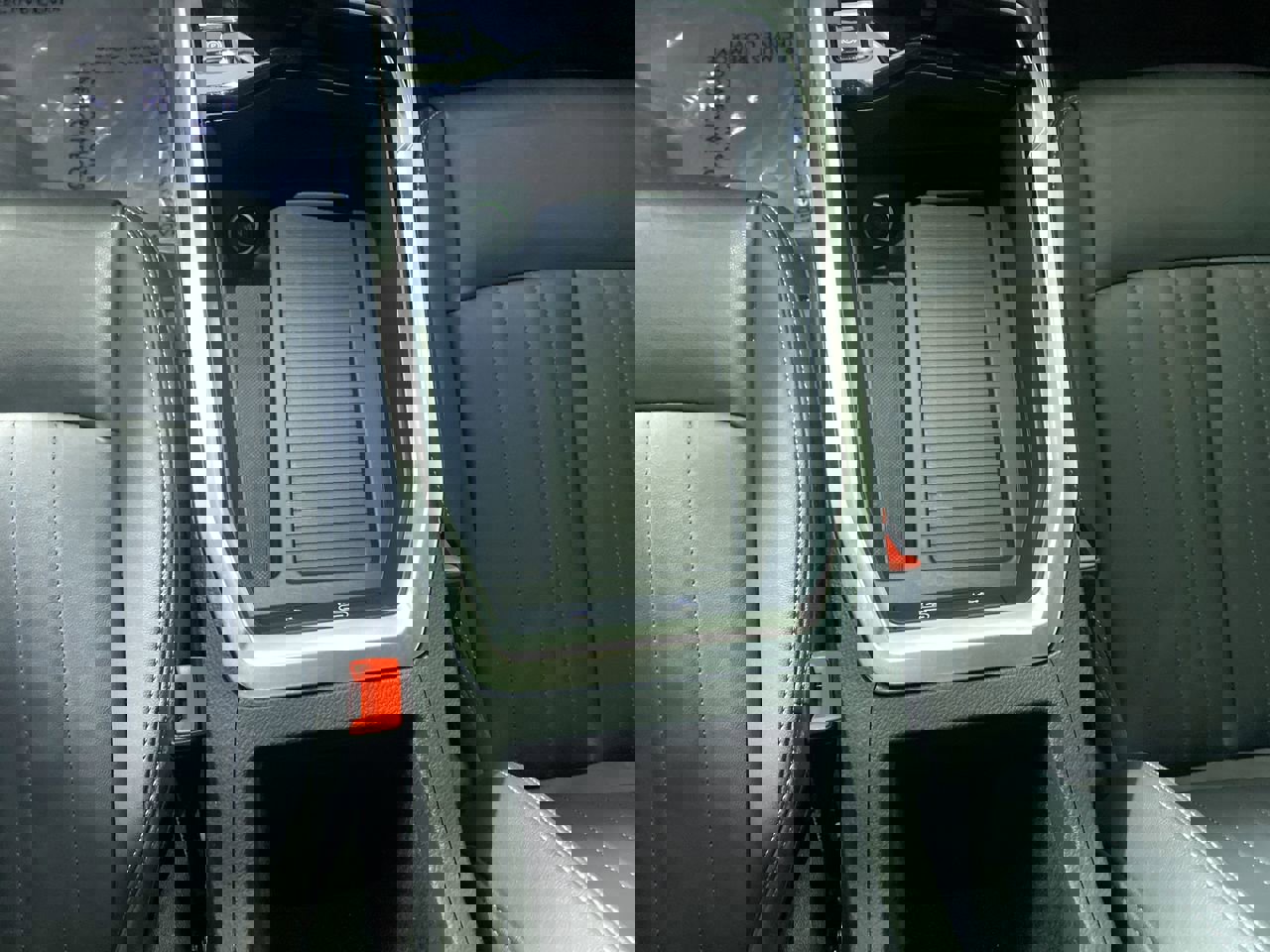 Certified 2021 Audi e-tron Premium w/ Convenience Plus Package image 9