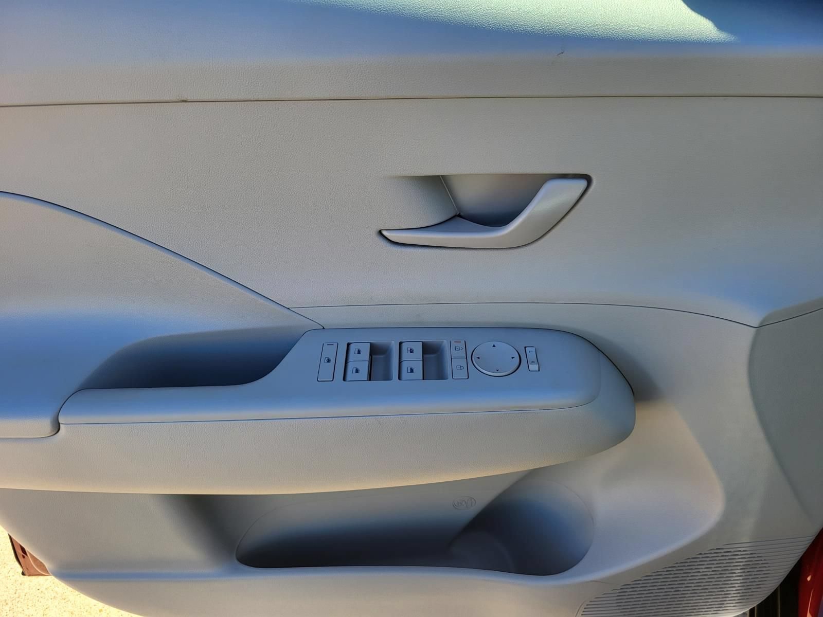 New 2026 Hyundai Kona SE FWD image 13
