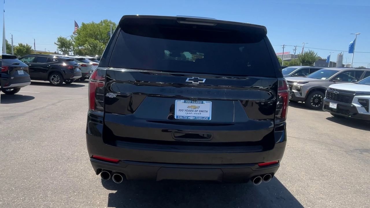 Used 2025 Chevrolet Suburban Z71 AWD/4WD image 6