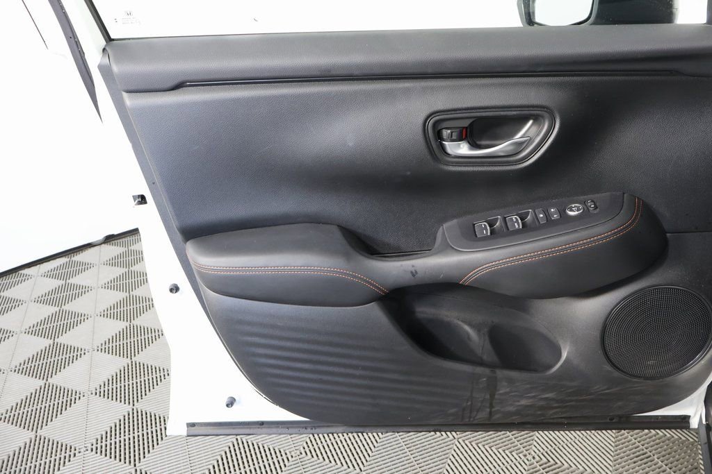 Used 2024 Honda HR-V Sport image 12