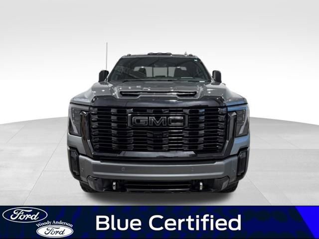 Used 2024 GMC Sierra 3500 Denali Ultimate AWD/4WD image 4