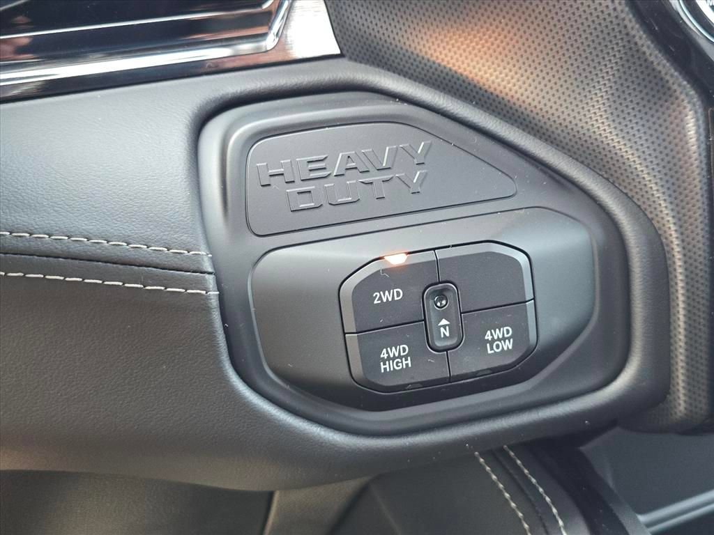 New 2027 RAM 2500 Limited AWD/4WD image 16