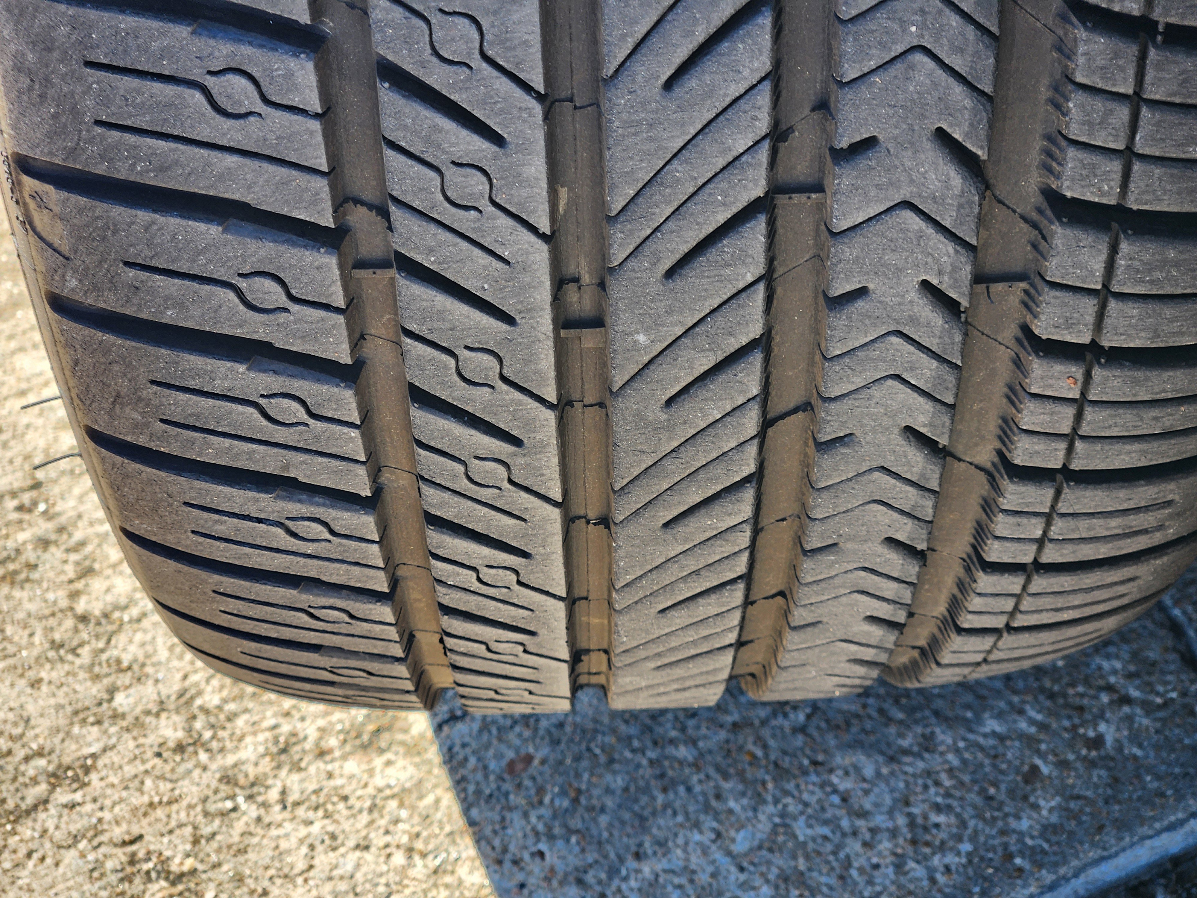 Certified 2018 Chevrolet Corvette 2LT w/ 2LT Preferred Equipment Group image 12