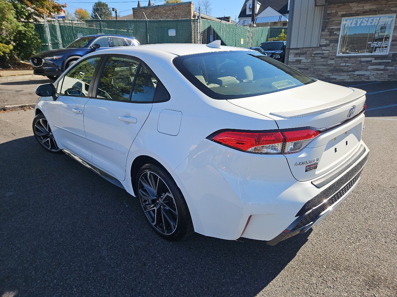 Used 2021 Toyota Corolla SE image 5