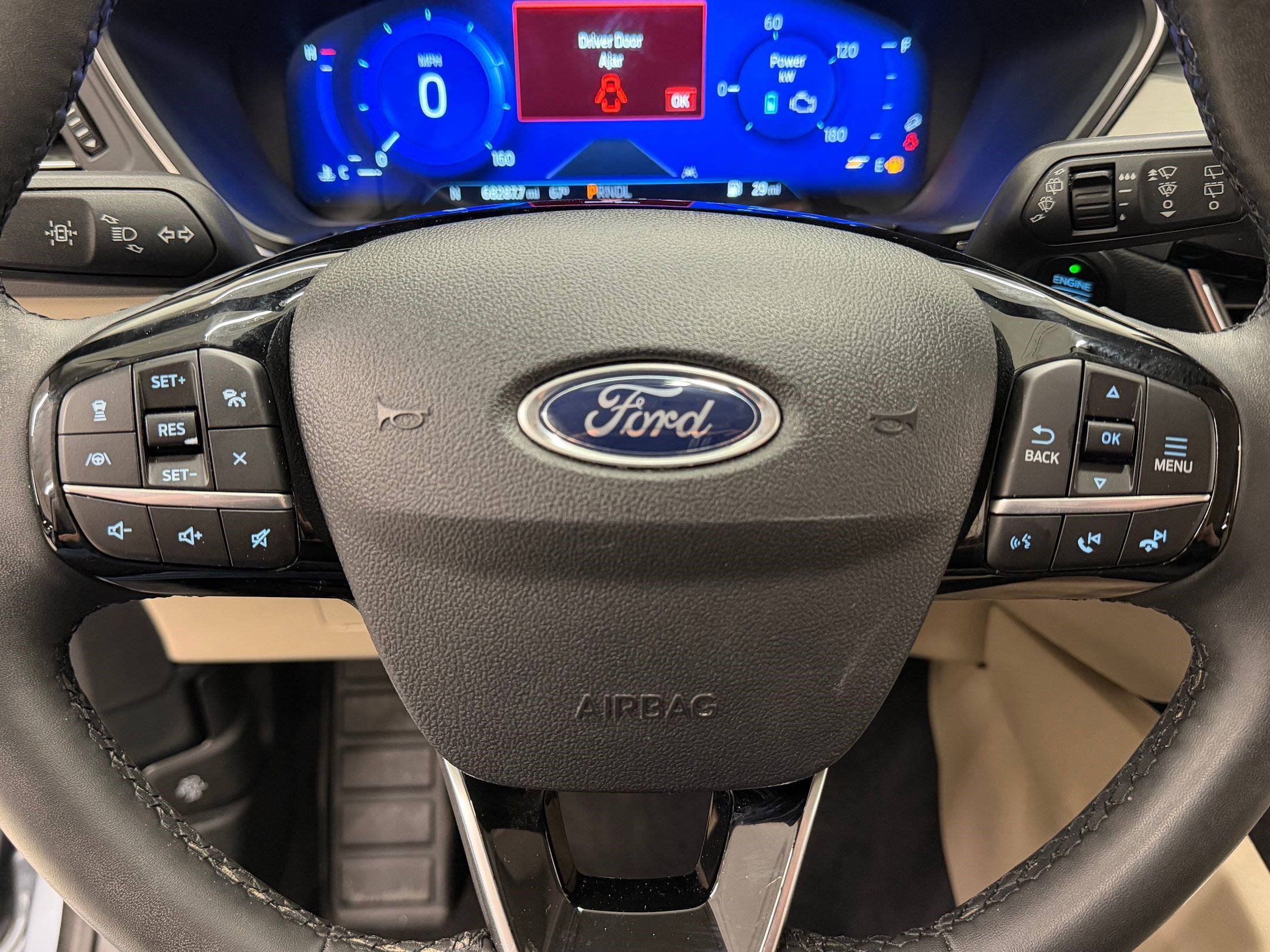 Used 2022 Ford Escape Titanium image 13