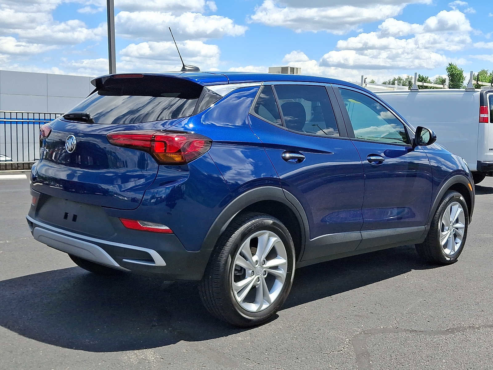 Used 2023 Buick Encore GX Preferred w/ Cold Weather Comfort Package FWD image 6