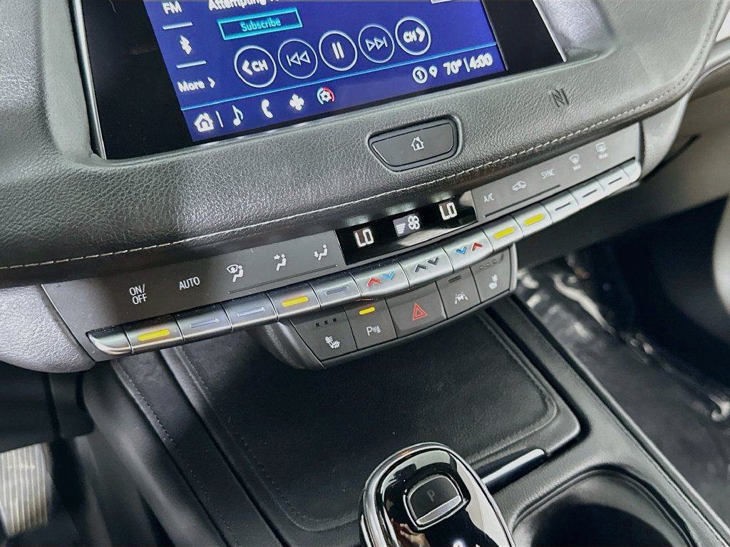 Used 2021 Cadillac XT4 Premium Luxury w/ Trailering Package AWD/4WD image 29