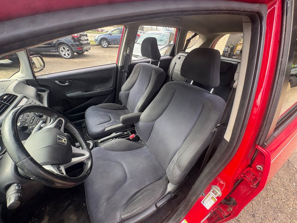 Used 2013 Honda Fit Sport image 4