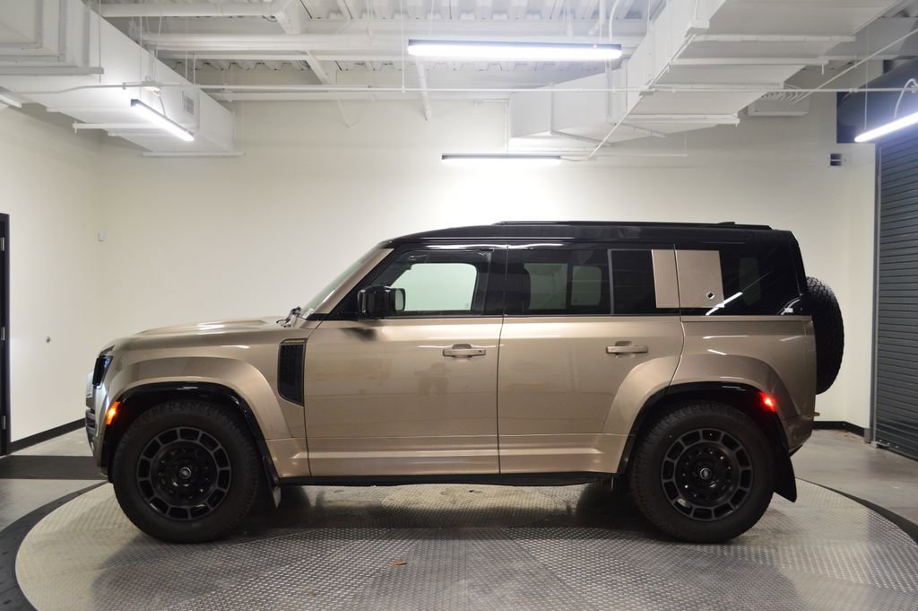 Certified 2025 Land Rover Defender 110 AWD/4WD image 2