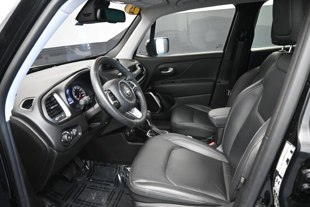 Used 2023 Jeep Renegade Limited w/ Limited Elite Group AWD/4WD image 15