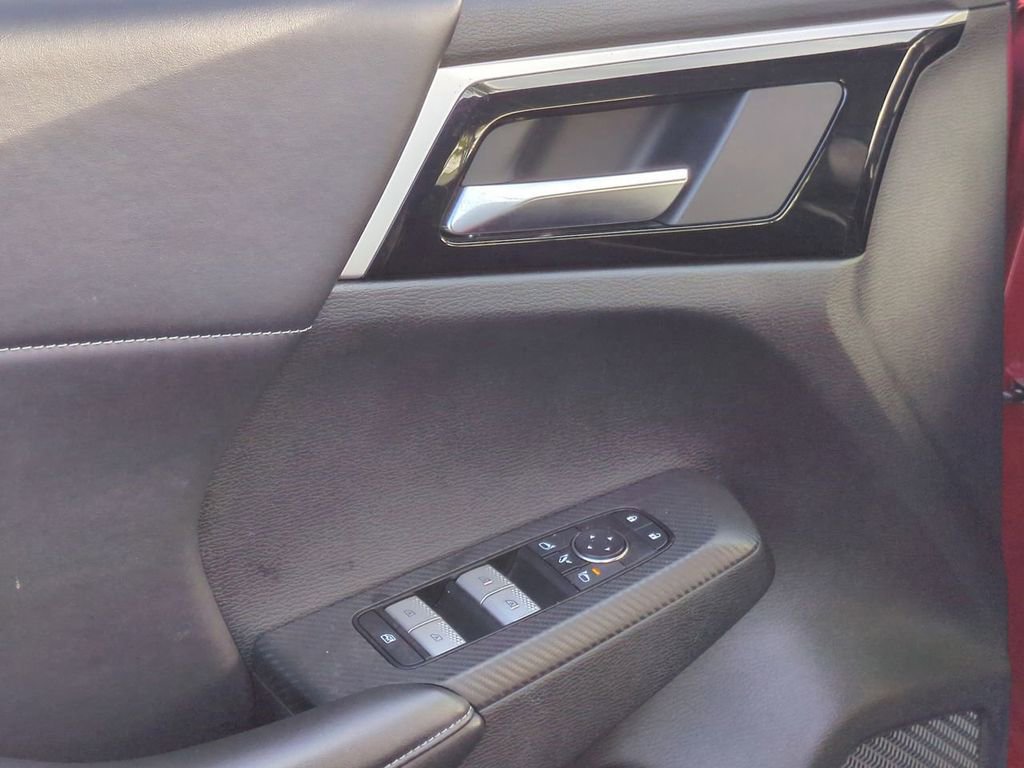 Used 2023 Mitsubishi Outlander SE image 23