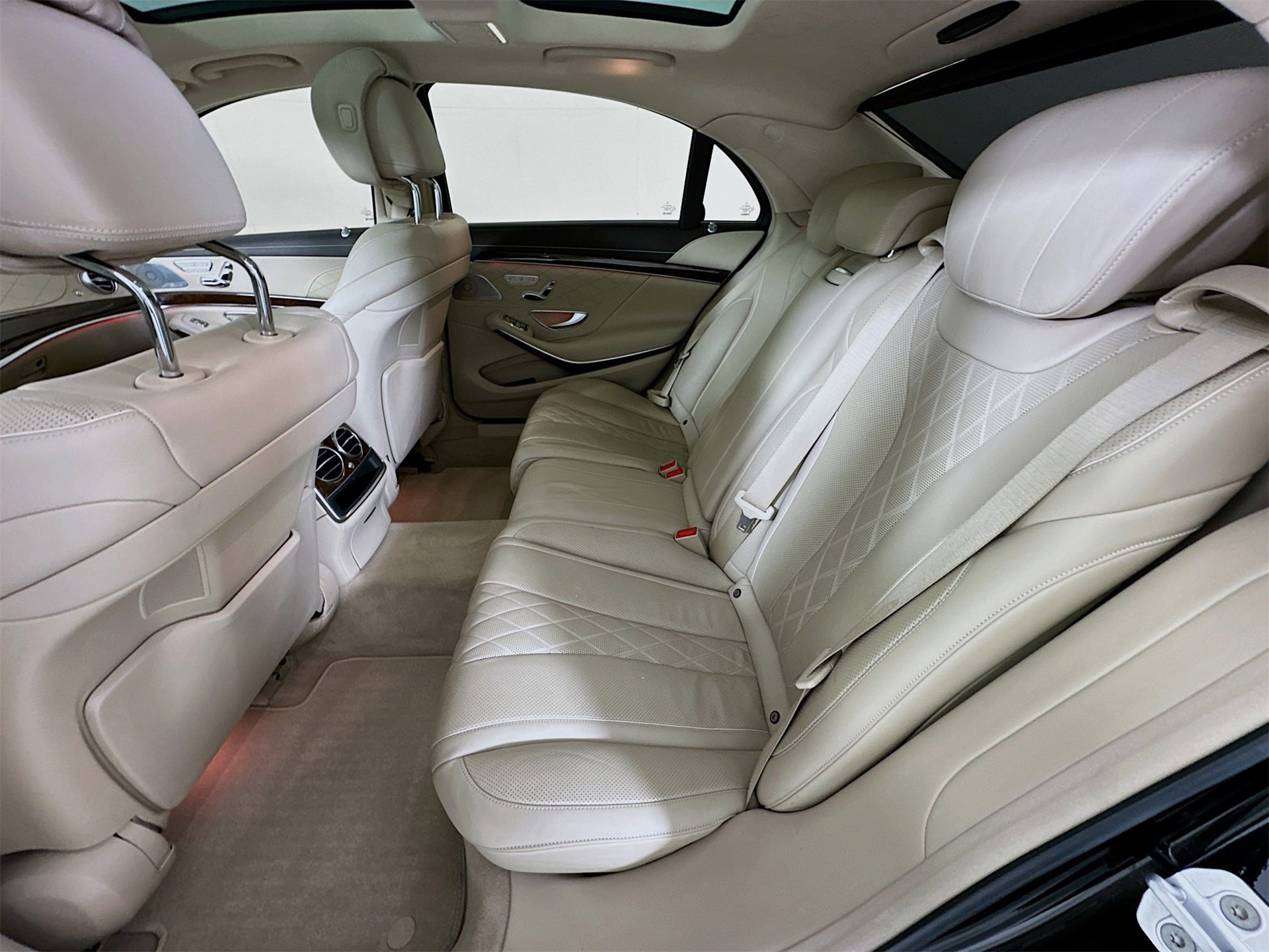 Used 2014 Mercedes-Benz S 550 Sedan image 27