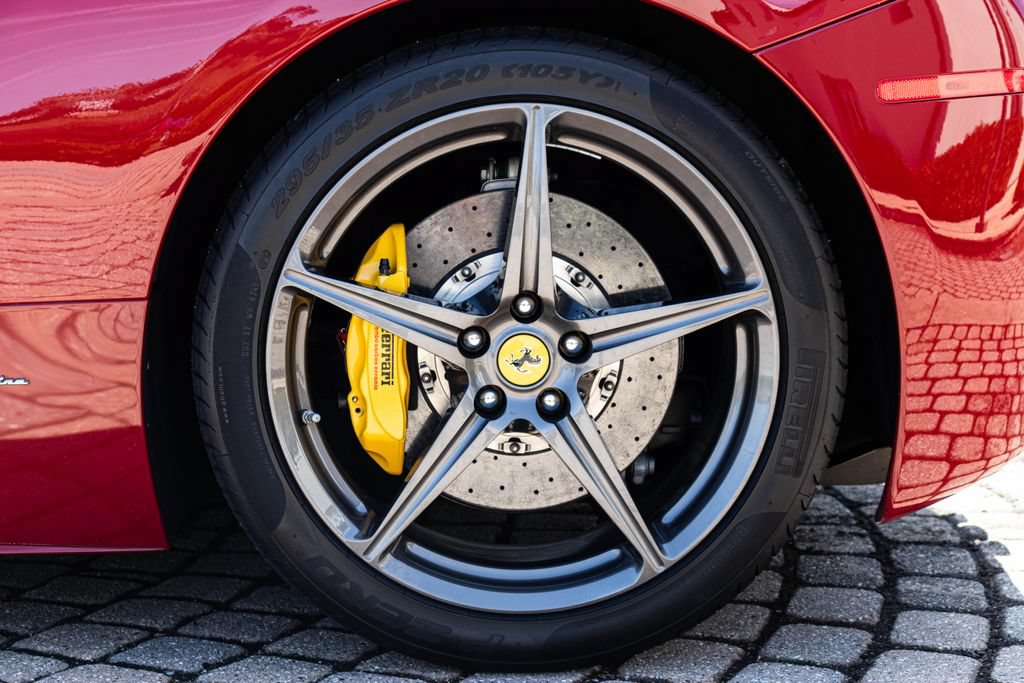 Used 2013 Ferrari 458 Italia Coupe RWD image 60