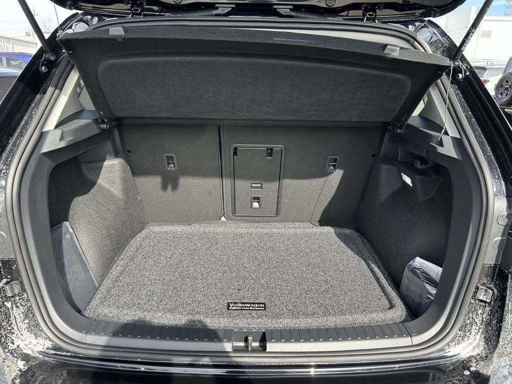 New 2026 Volkswagen Taos SEL AWD/4WD image 28