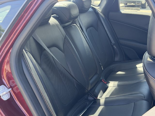 Used 2016 Chrysler 200 C w/ Premium Group FWD image 24