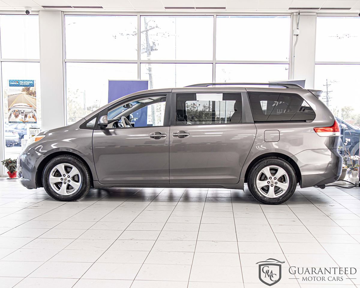 Used 2012 Toyota Sienna LE FWD image 6