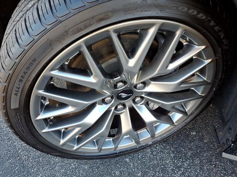 Used 2025 Ford Mustang GT Premium image 8