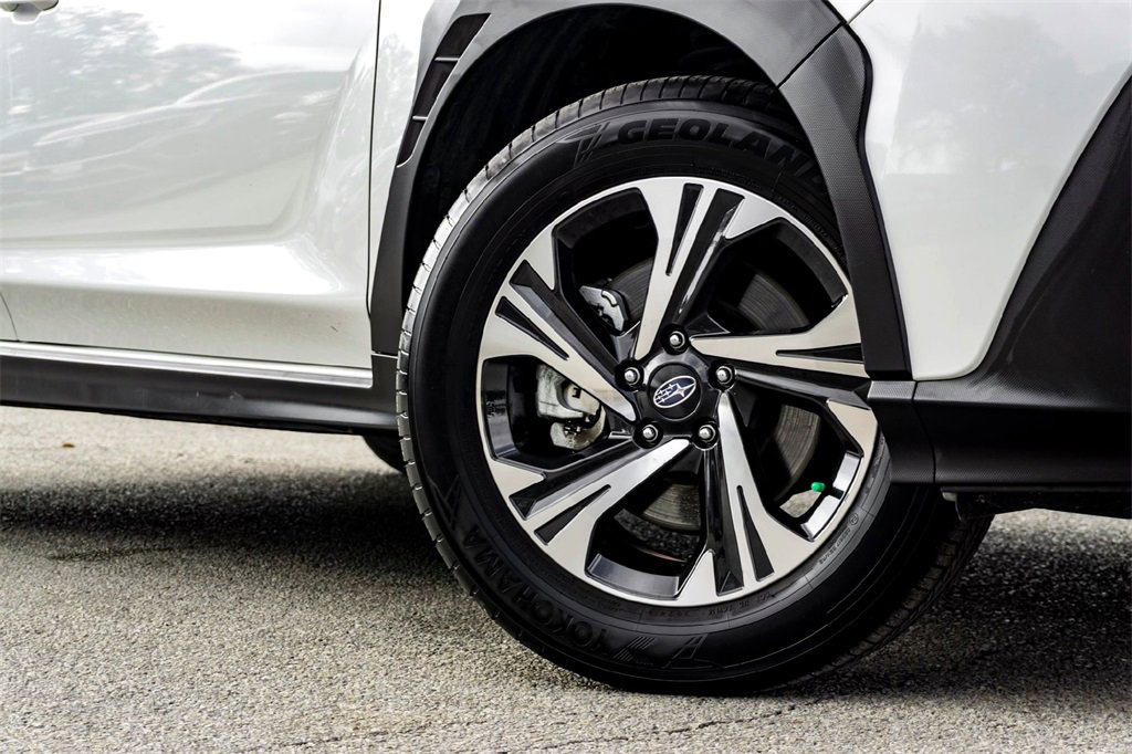 Used 2024 Subaru Crosstrek 2.0i Premium image 2