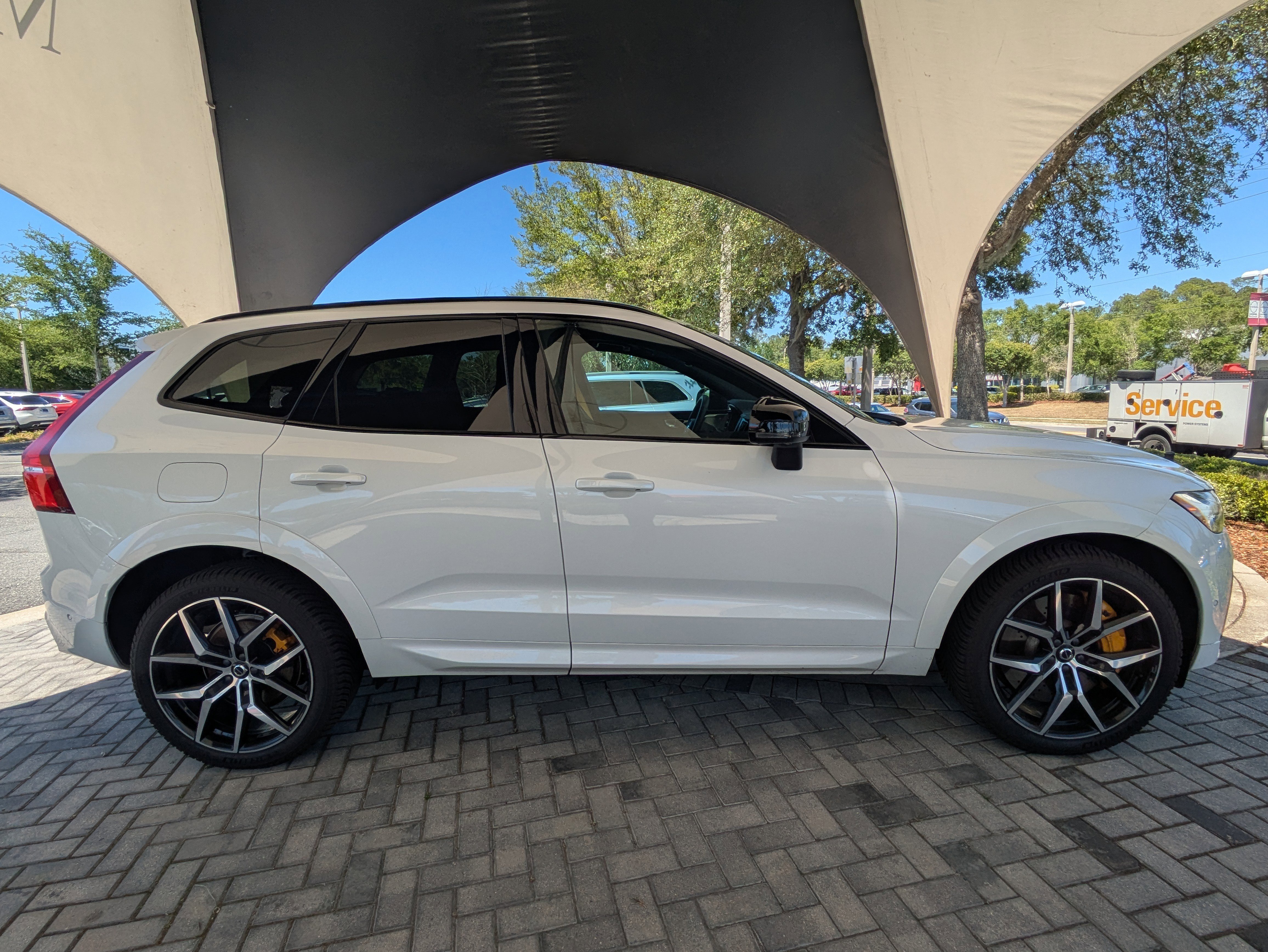 Used 2024 Volvo XC60 T8 Polestar AWD/4WD image 3