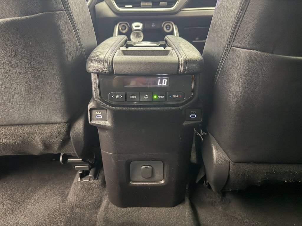 Used 2025 Toyota Grand Highlander AWD image 38