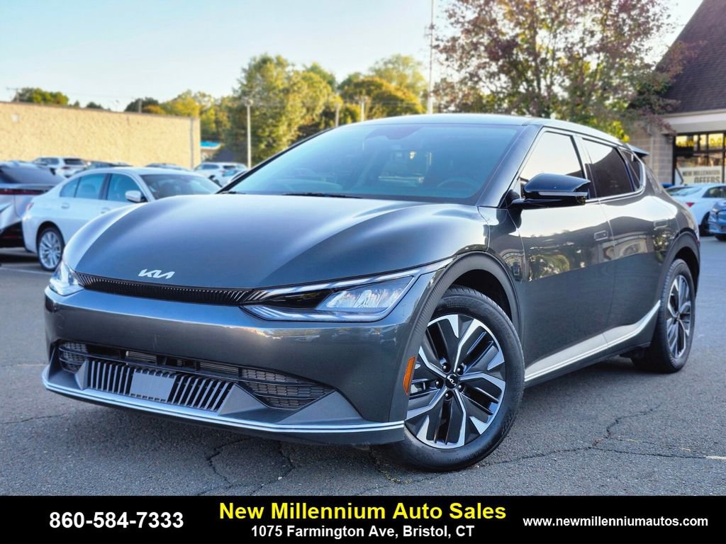 Used 2024 Kia EV6 Light