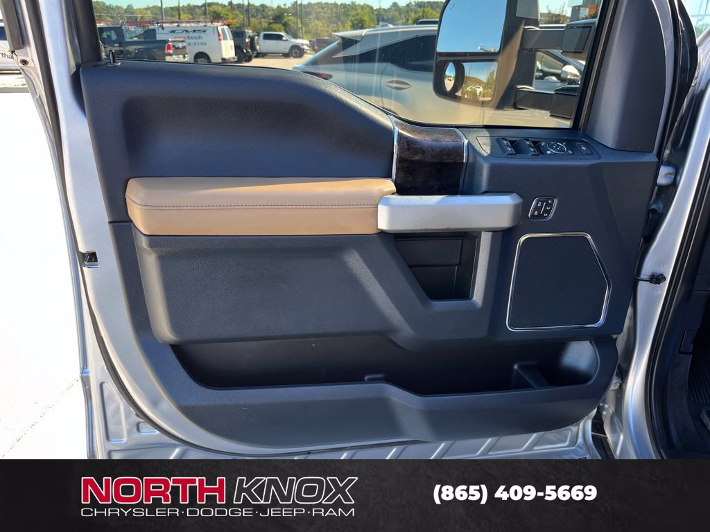 Used 2022 Ford F350 Lariat w/ Tremor Off-Road Package AWD/4WD image 5