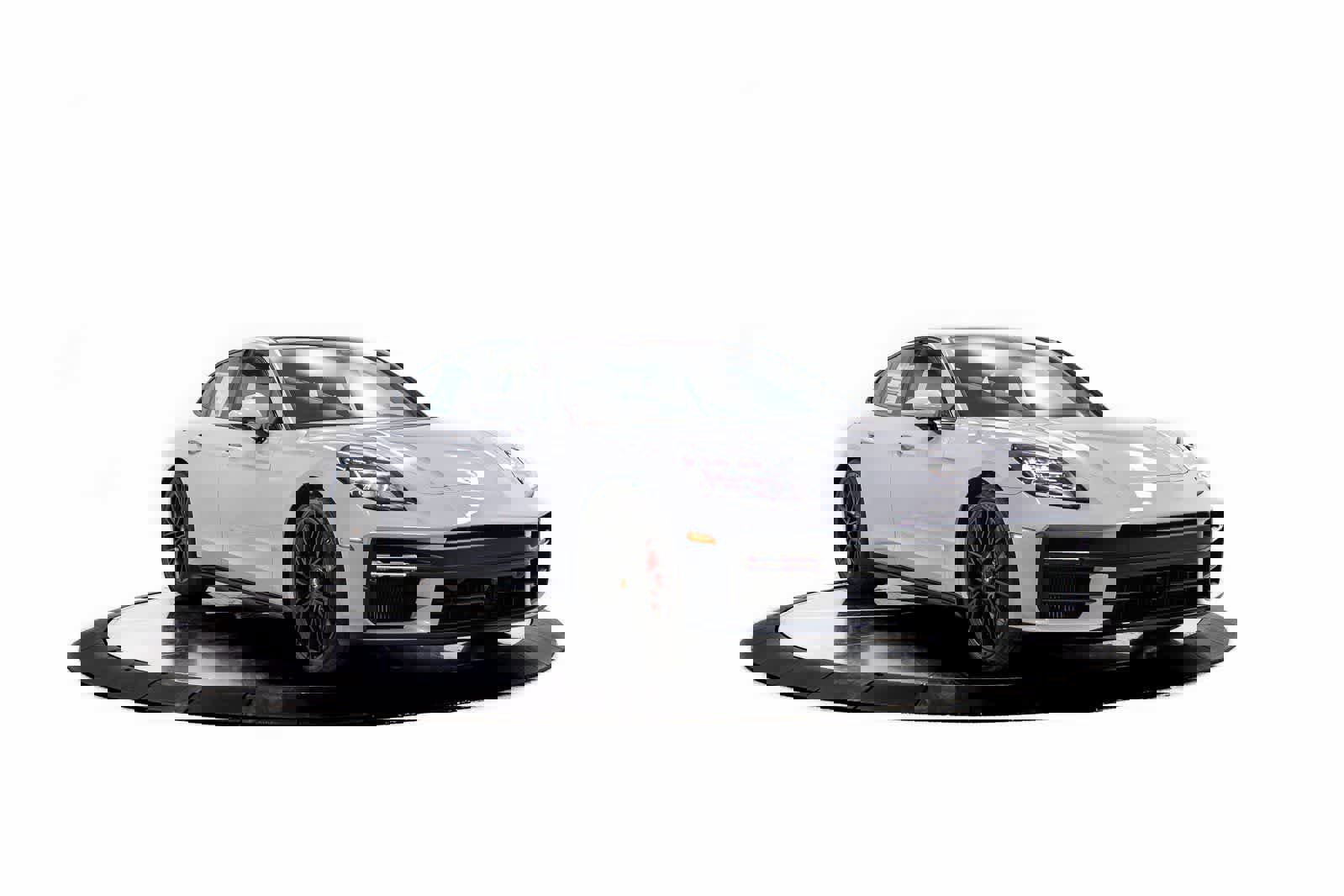 New 2026 Porsche Panamera GTS image 9