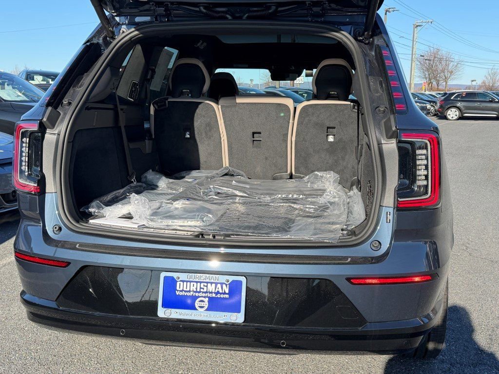 New 2025 Volvo EX90 Ultra w/ Protection Package Premier image 15
