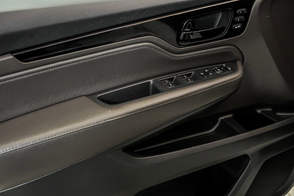 Used 2018 Honda Odyssey Elite image 9