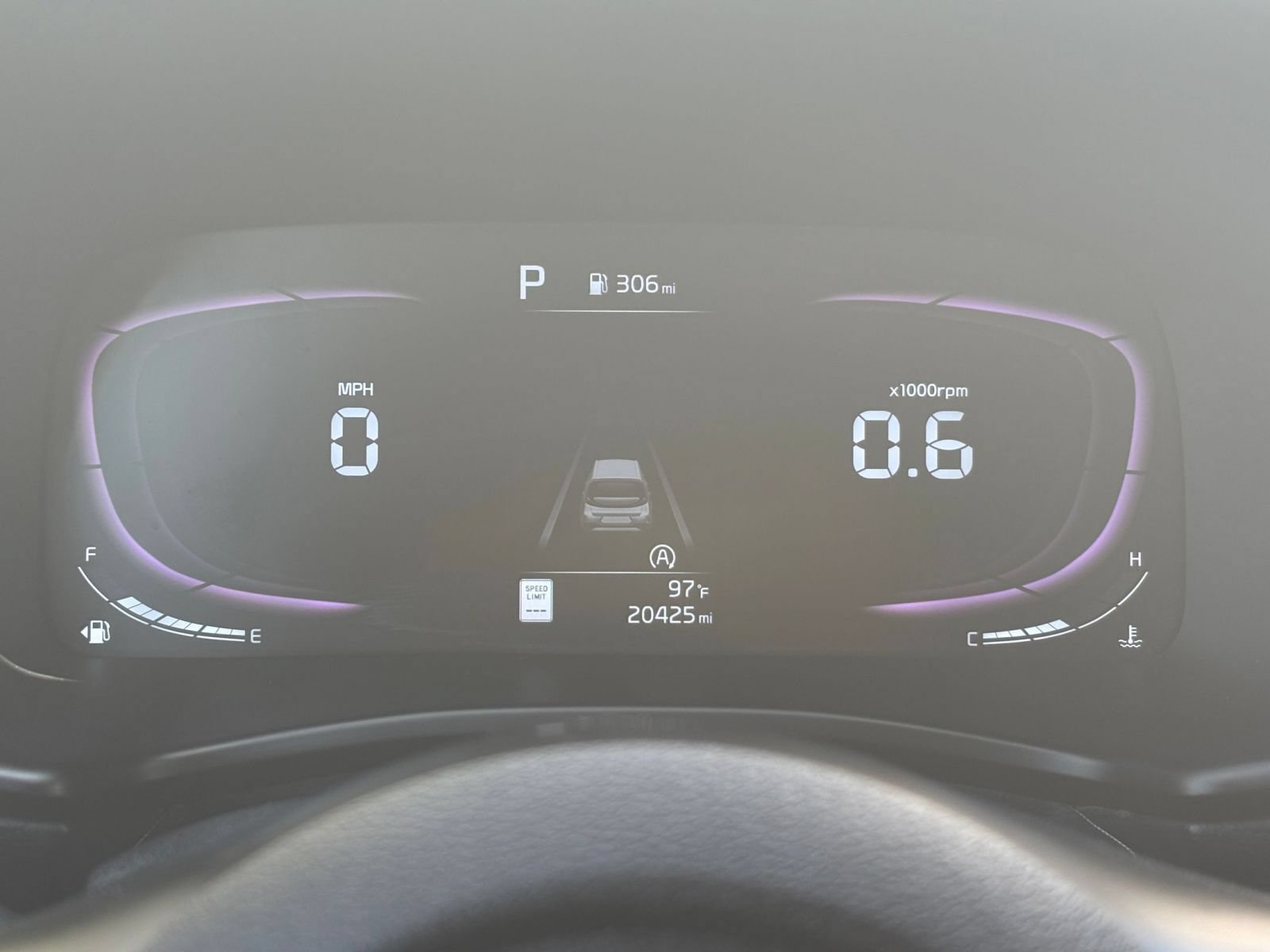 Used 2025 Kia Soul LX w/ LX Technology Package FWD image 36