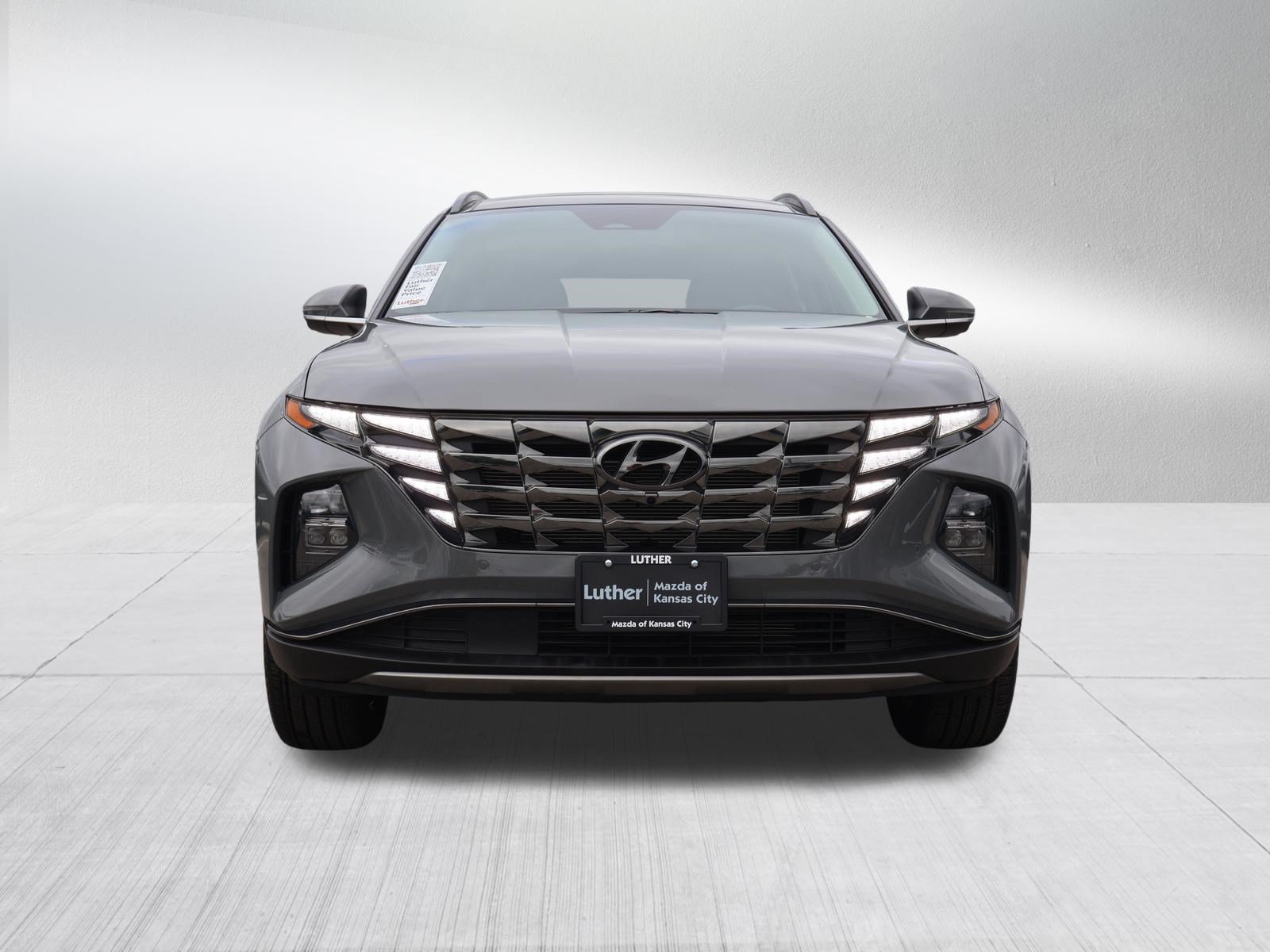 Used 2024 Hyundai Tucson Limited AWD/4WD image 2