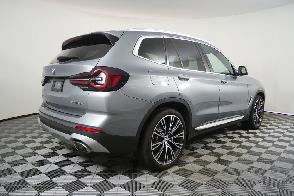 Certified 2024 BMW X3 sDrive30i w/ Convenience Package RWD image 3