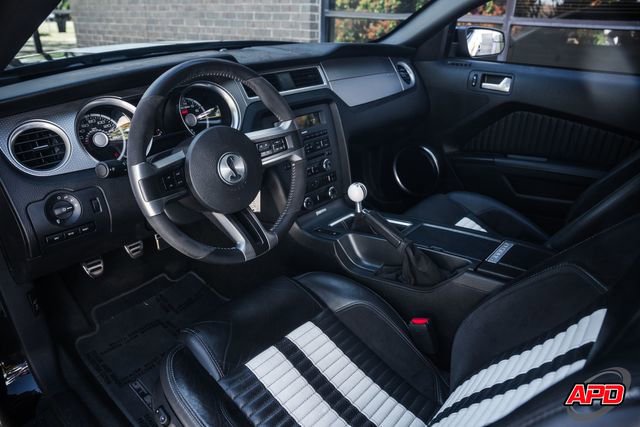 Used 2012 Ford Mustang Shelby GT500 RWD image 2