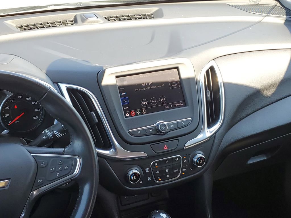 Used 2020 Chevrolet Equinox LT w/ Driver Convenience Package FWD image 26