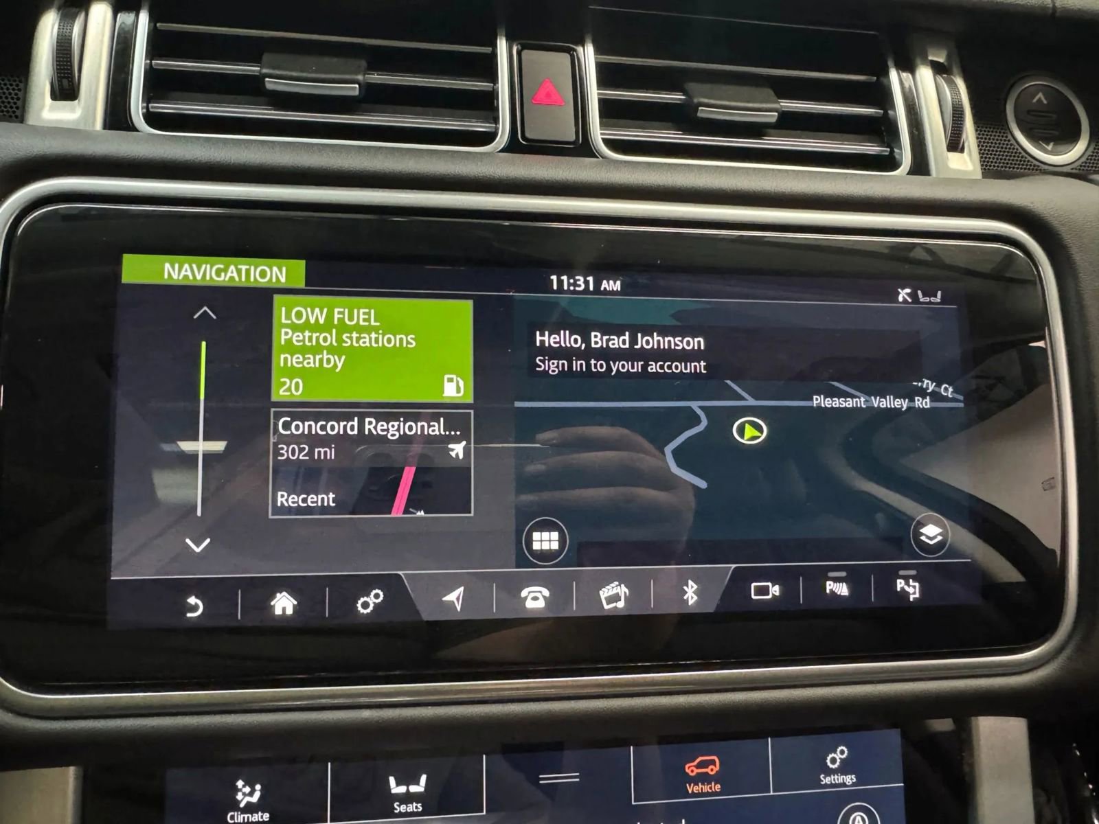 Used 2019 Land Rover Range Rover HSE image 34