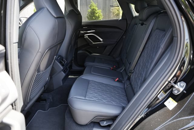 New 2026 Audi SQ5 Prestige AWD/4WD image 25