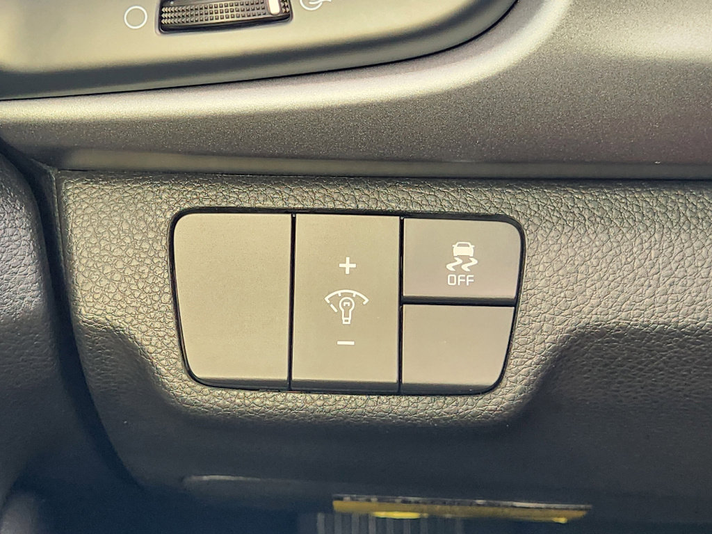 Used 2023 Kia Rio S image 25