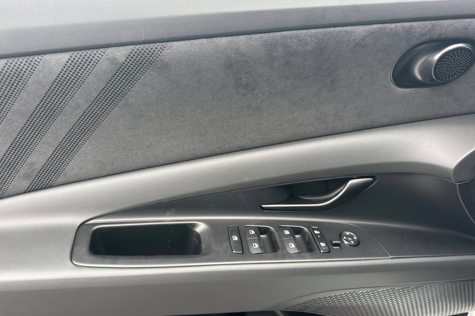 New 2026 Hyundai Elantra N FWD image 12