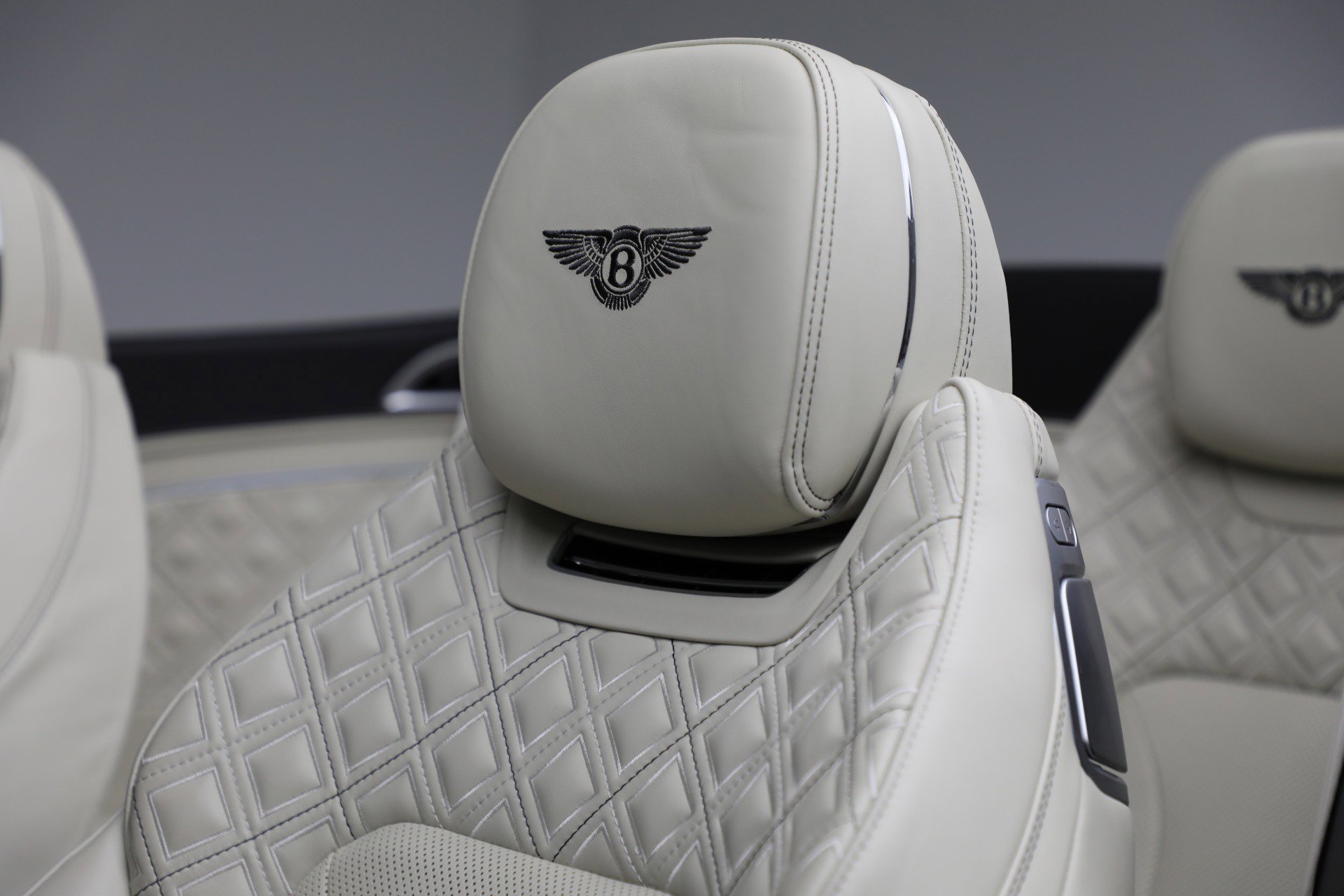 Used 2020 Bentley Continental GT First Edition image 34