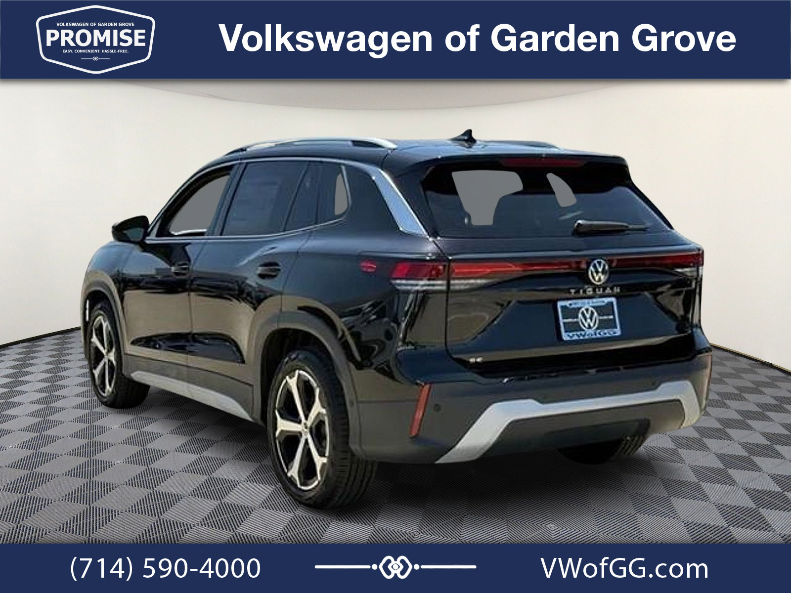 New 2026 Volkswagen Tiguan SE FWD image 5