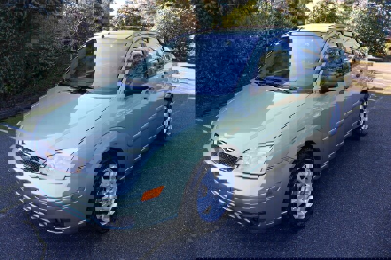 Used 2007 Ford Focus SES image 1