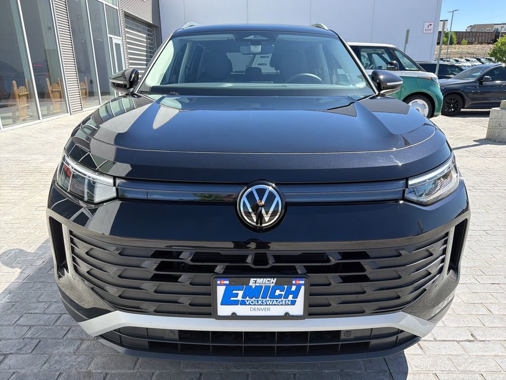 Certified 2025 Volkswagen Tiguan SE AWD/4WD image 10