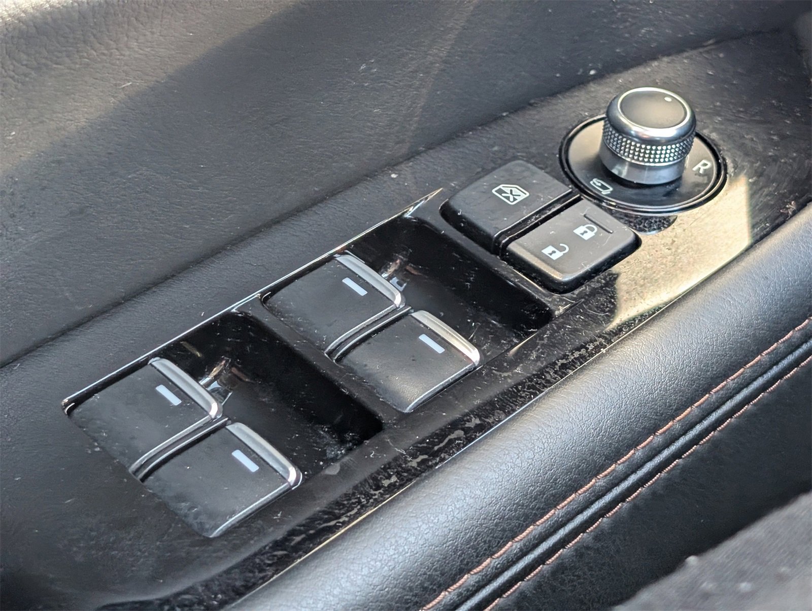 Used 2023 MAZDA CX-5 AWD 2.5 S w/ Premium Plus Pkg image 18