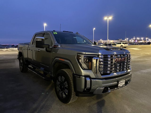 New 2025 GMC Sierra 2500 Denali w/ Denali Reserve Package image 4
