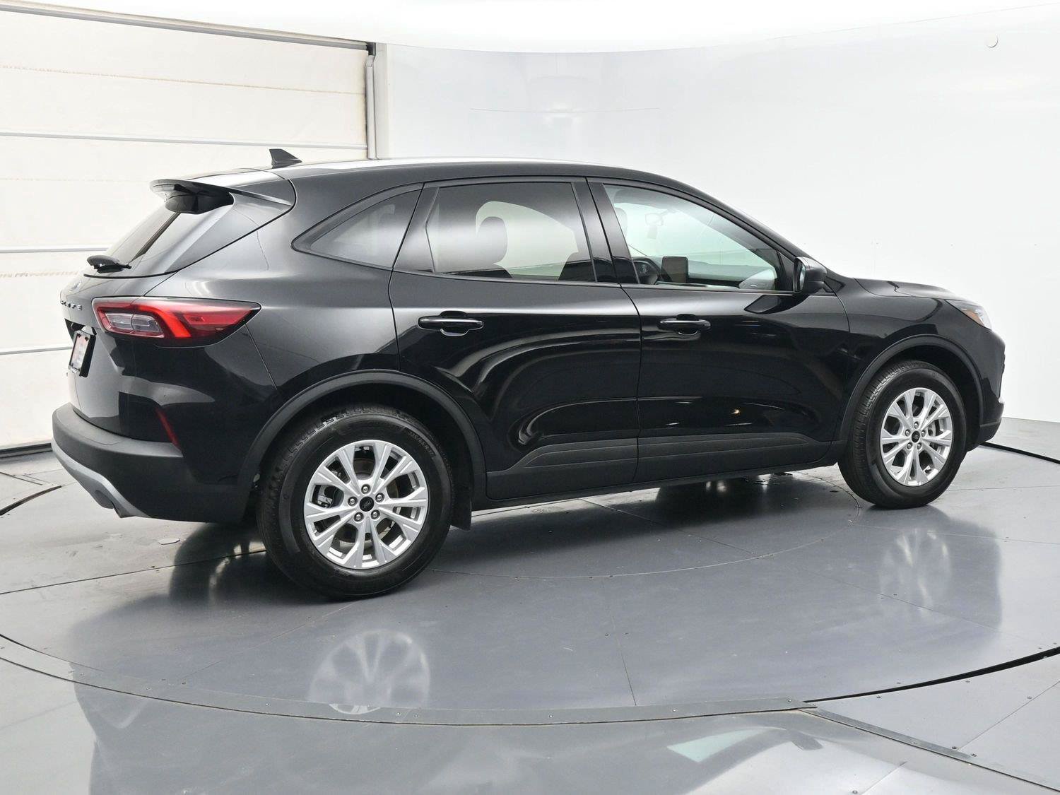 Used 2025 Ford Escape Active FWD image 25